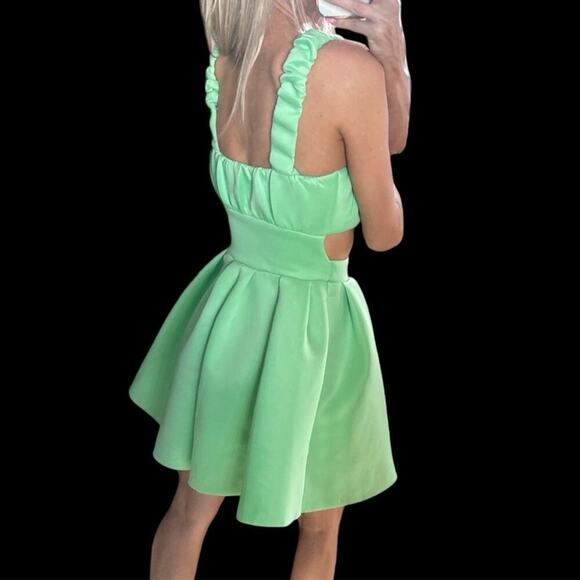 ASOS DESIGN structured 2-in-1 A-line skater mini dress with ruffled bust Size 2 - Picture 11 of 14